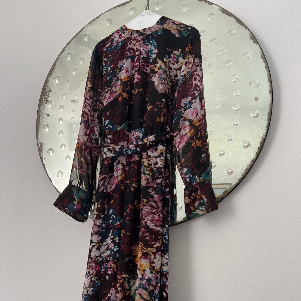 Gorgeous long sleeve full length dress